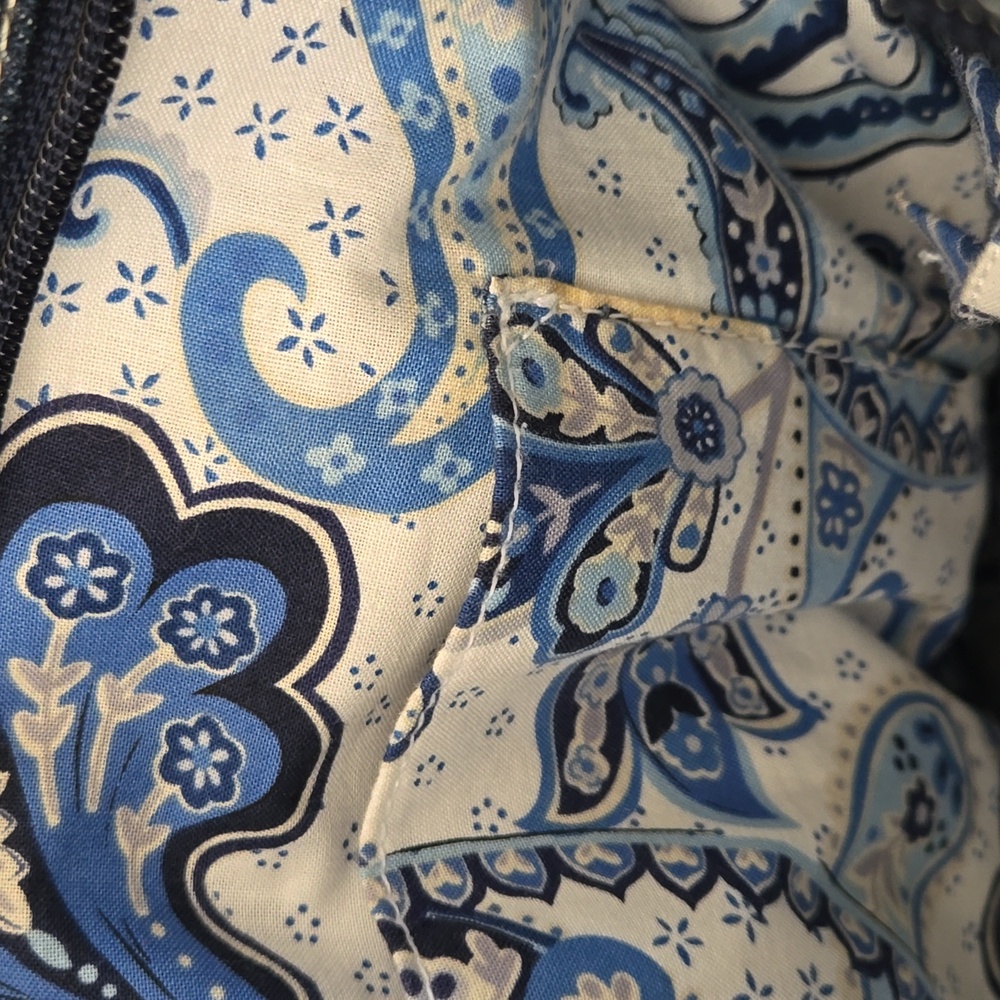 Vera Bradley Bag - Picture 11 of 12